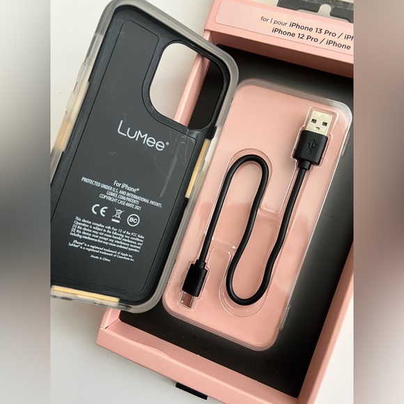 NIB LuMee Halo Light Up Selfie Case for Apple iPhone  Hot Pink Voltage - Picture 10 of 11